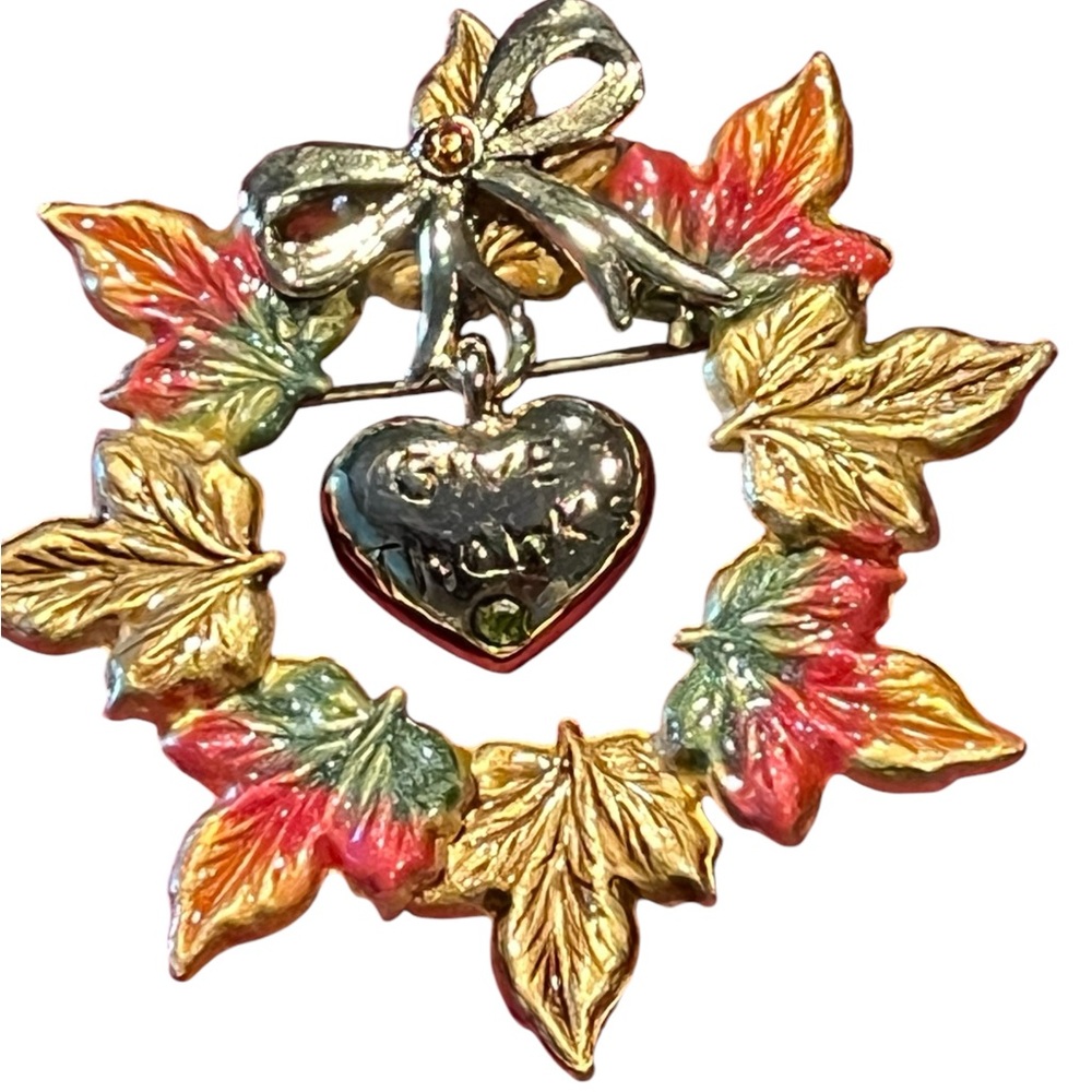 Vintage KC “Give Thanks” wreath brooch